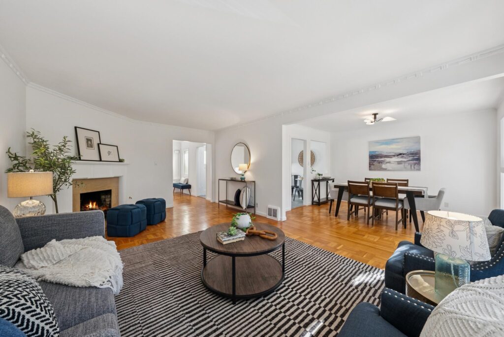656 Funston Ave living room