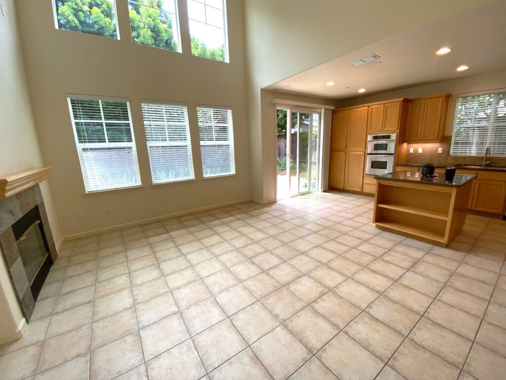 Pointe Marin family room and kitchen